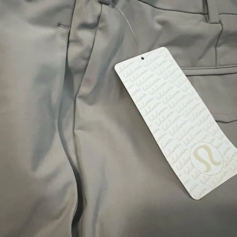 lululemon athletica Men's Hybrid Shorts - Gray NWT